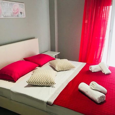 Merilyn Central Apartment Афины Экстерьер фото