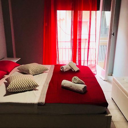 Merilyn Central Apartment Афины Экстерьер фото