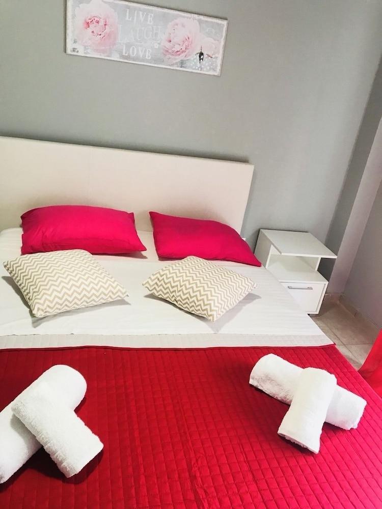 Merilyn Central Apartment Афины Экстерьер фото